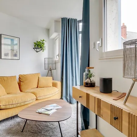 Apartment Sublime Duplex Cathedrale Nantes